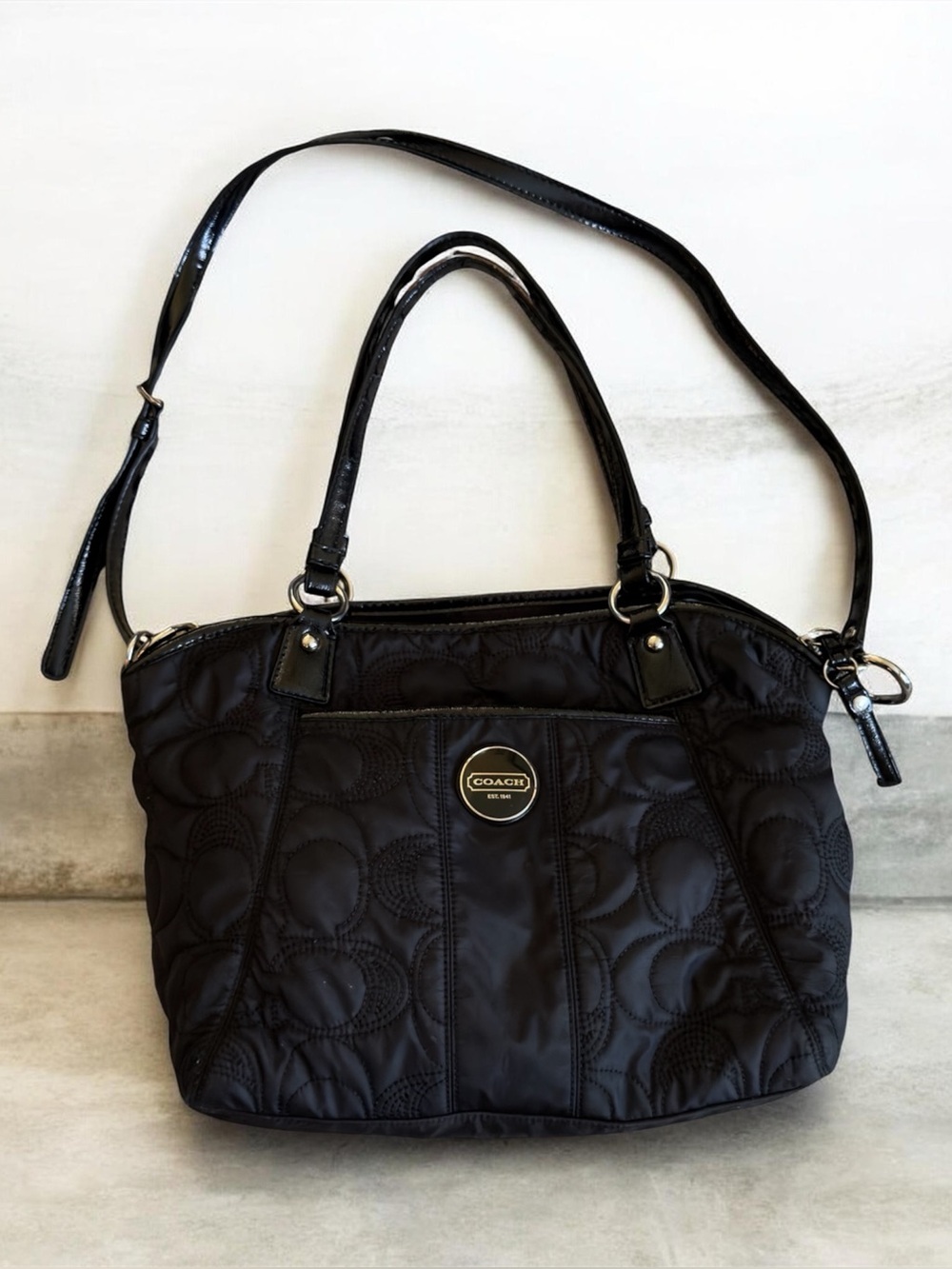 COACH Signature Black Quilted Tote Shoulder Satchel Bag with Patent Trim F18432